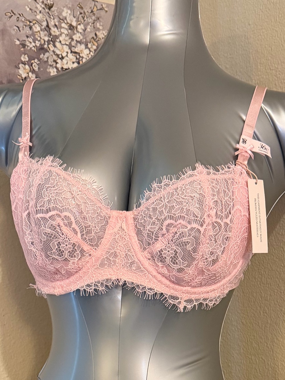 Victoria's Secret Dream Angels Lace Pink Push-up without padding Bra